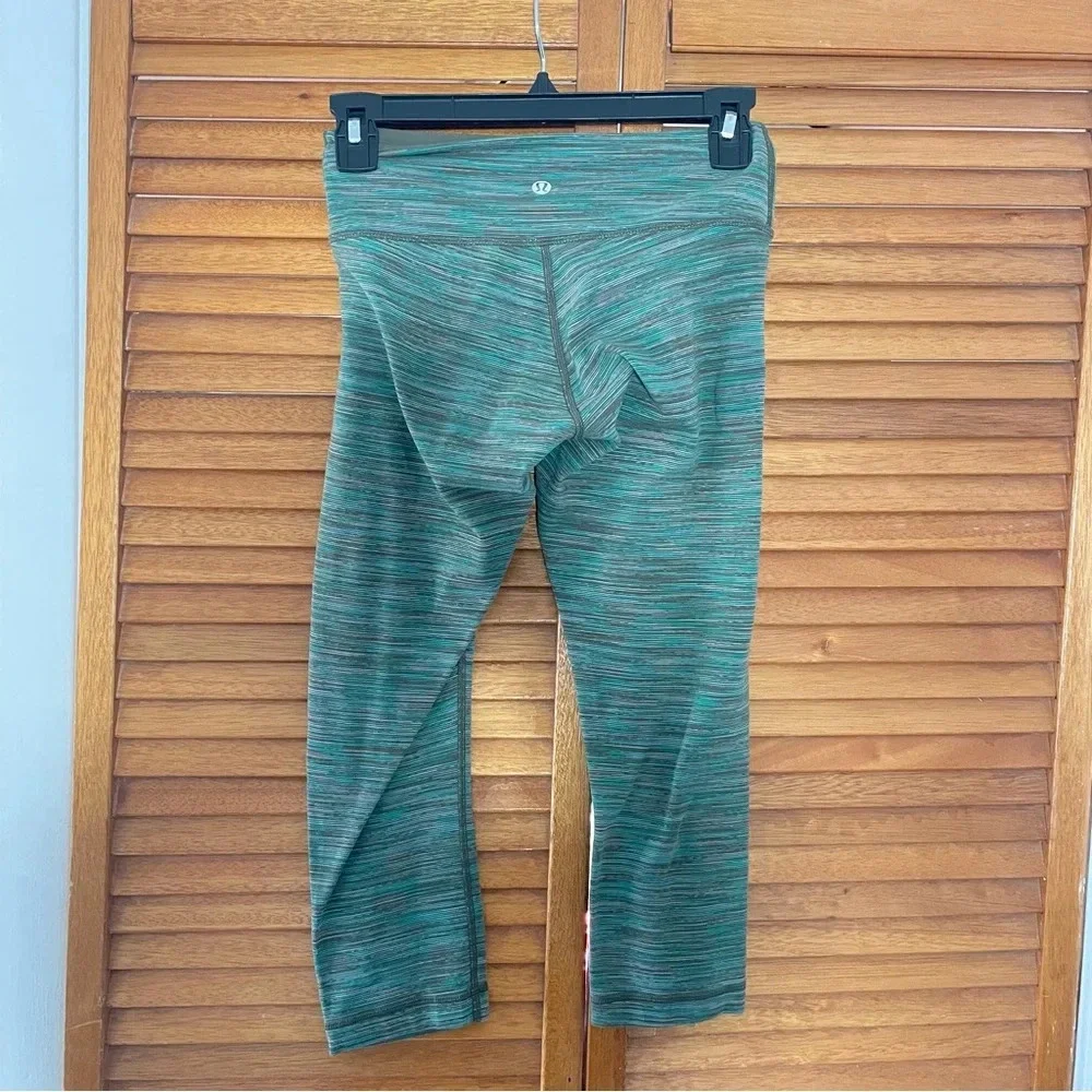 Lululemon Wunder Under Cropped Athletic Yoga Leggings Sz 4